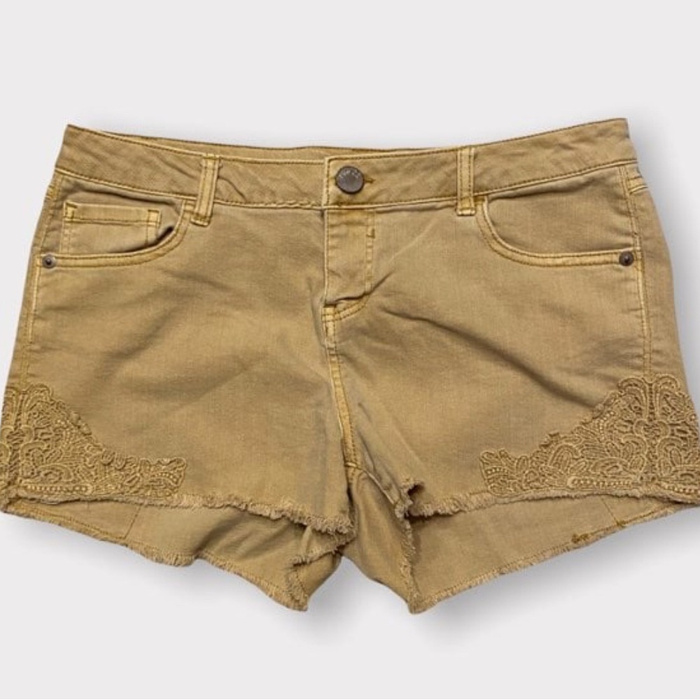 Denim Shorts 9/10